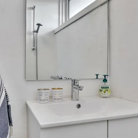 Tomine - 500m To The Fjord By Interhome